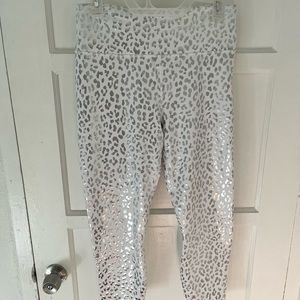 Fabletics power hold leggings